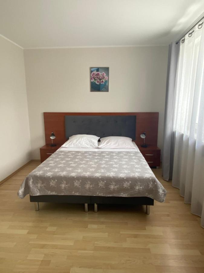 Apartamenty Rodzinne Zdrojowe Bad Kudowa Exterior foto