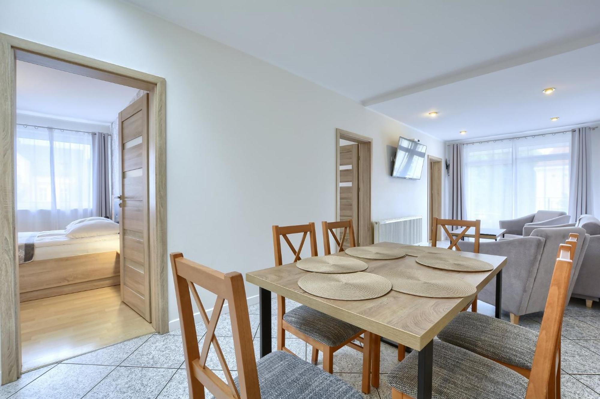 Apartamenty Rodzinne Zdrojowe Bad Kudowa Exterior foto