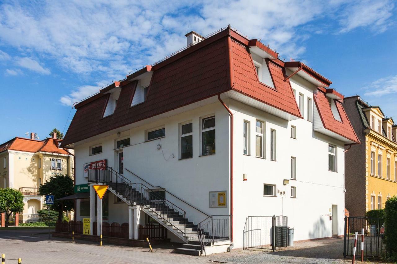 Apartamenty Rodzinne Zdrojowe Bad Kudowa Exterior foto